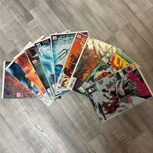 Mixed Marvel Comics 10 Comic Lot Includes Daredevil & Captain Marvel